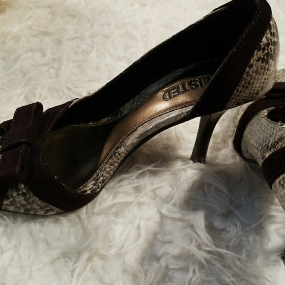 Kenneth Cole Sz 6 Gorgeous 3.5" Heels - Picture 2 of 8